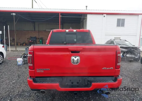 2021 Ram 1500 Laramie 4X4 5'7 Box z USA, uszkodzony, nr VIN 1C6SRFJT2MN718658